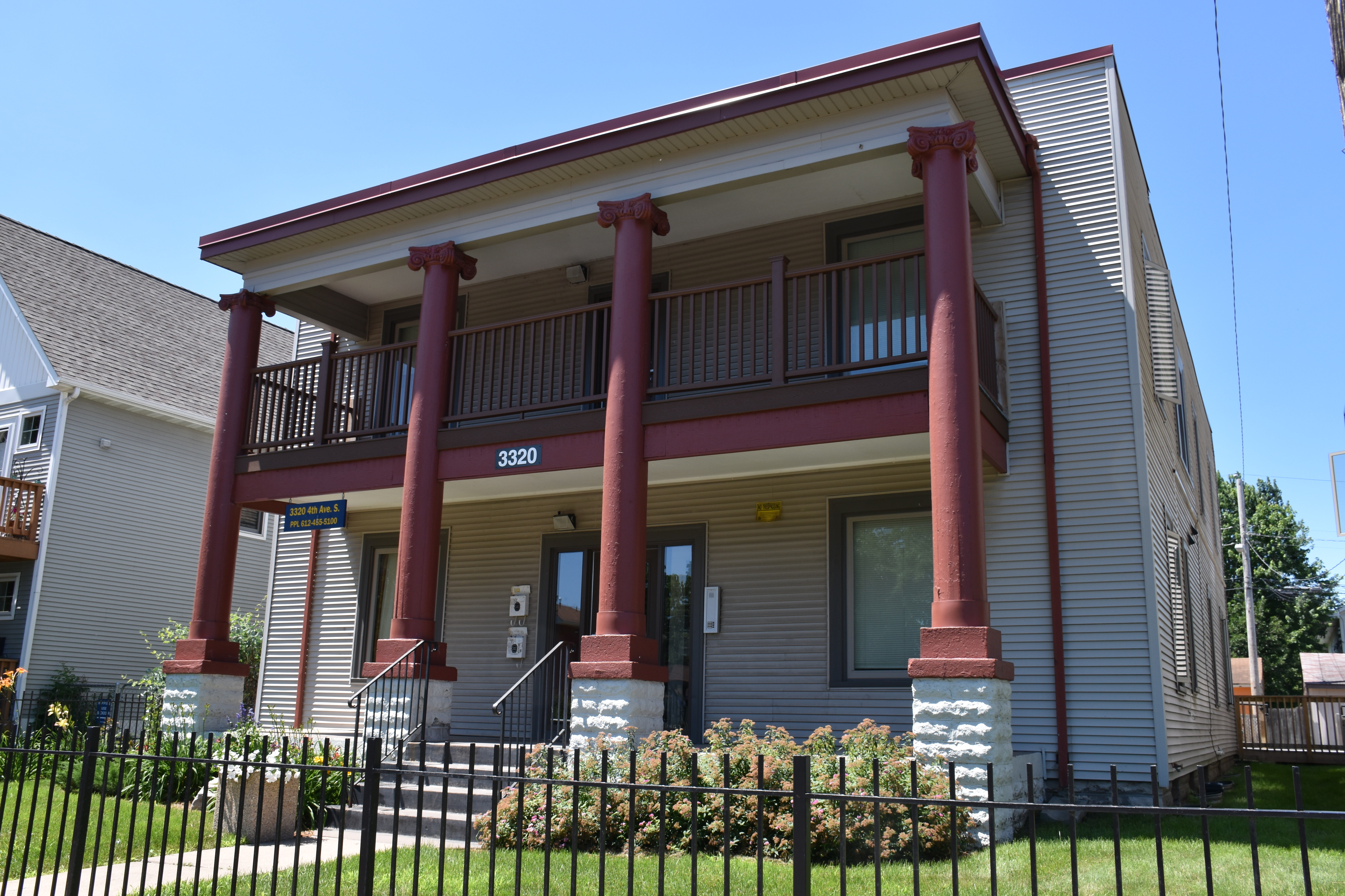 Exterior Image Central Neighborhood property