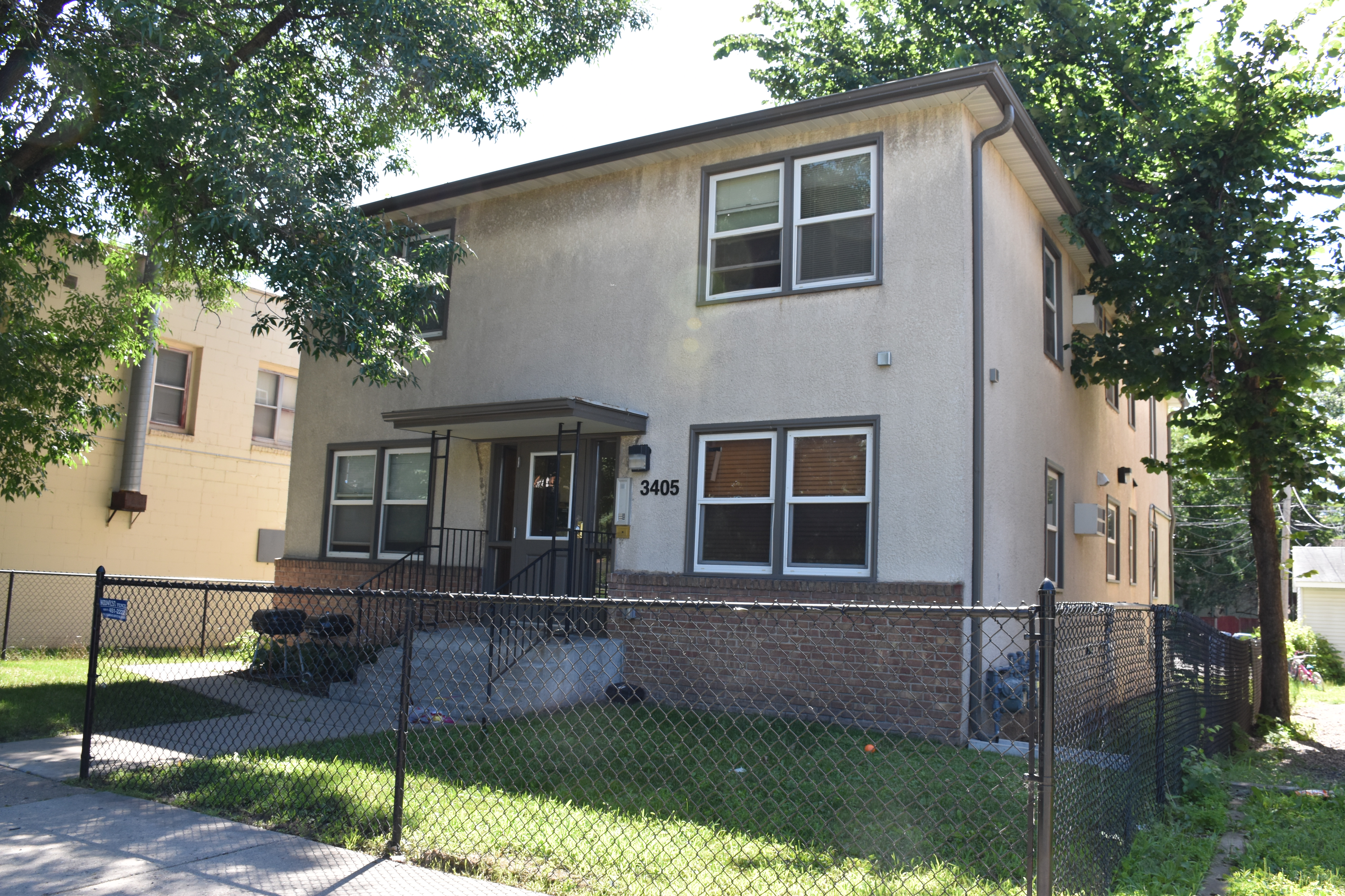 Exterior image of Irving Commons property