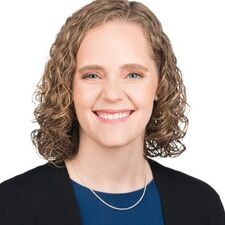 headshot of leslie olson